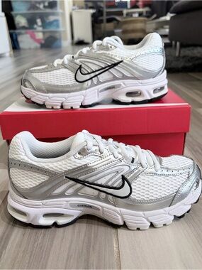 Women's Nike Air Max Moto 2K Shoes -White Metallic Silver Photon Dust HQ2056-103